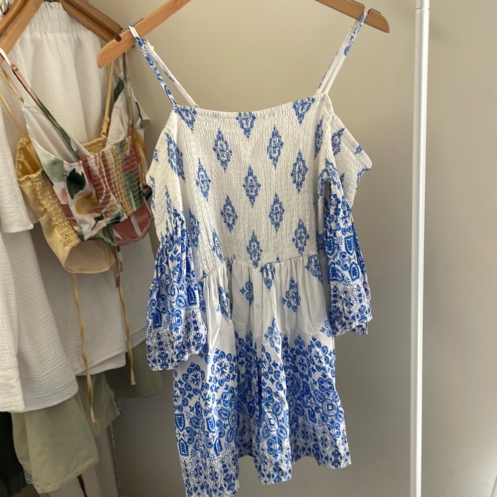 cold shoulder white and blue patterned romper